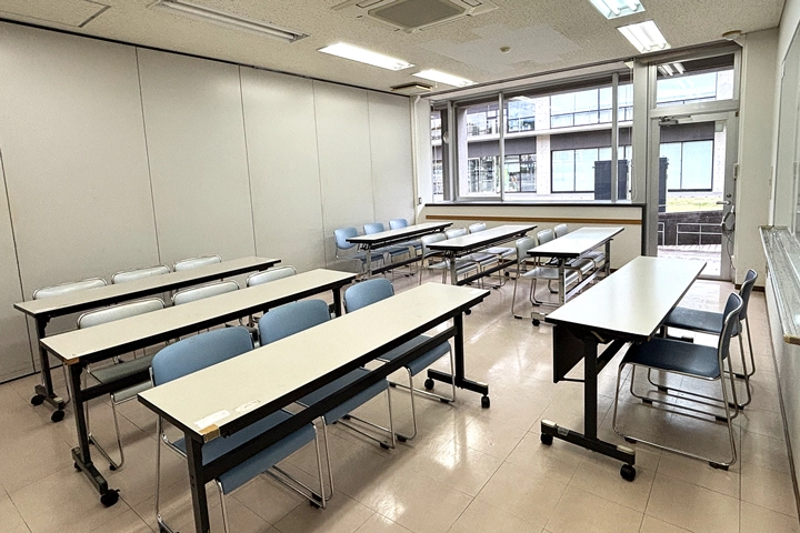 オークスプラザ 研修室１