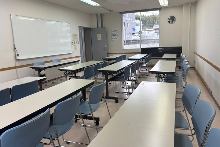 オークスプラザ 研修室３