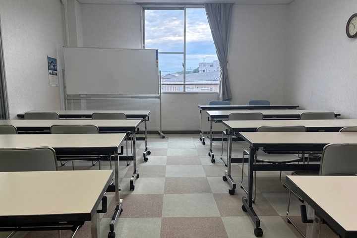 オークスプラザ 研修室４