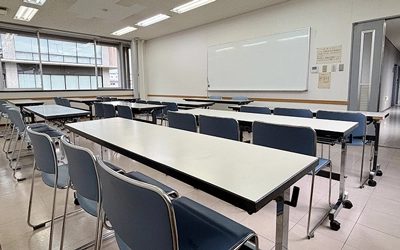 オークスプラザ研修室3